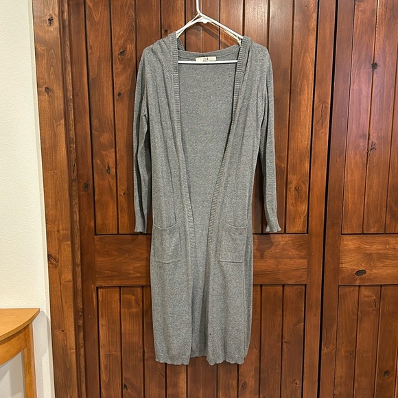 - gray cardigan - Picture 1 of 3